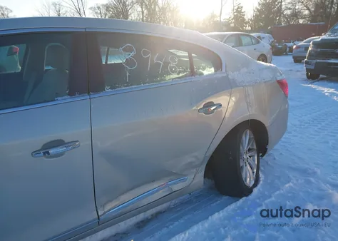 2015 Buick Lacrosse Leather z USA, uszkodzony, nr VIN 1G4GB5G34FF188948